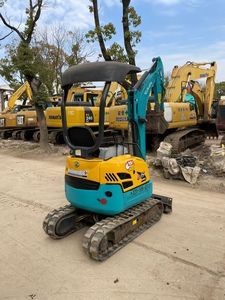 Mini-excavatrice Kubota U17 d'occasion, 1,57 tonne, compacte, à chenilles, pour travaux agricoles et de construction - Product Image 3