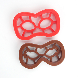 Moldes para hornear galletas Máscara de baile de plástico Patrón Pastel Fondant Moldes Galleta Prensado Cortadores Sellos Herramientas para galletas - Product Image 2