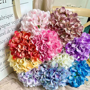 Hydrangeas artificiels en soie faits à la main pour la décoration de mariage, accessoires de photographie, décoration intérieure, moulage par injection, fabriqué en Chine - Product Image 1