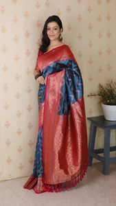 Sari en soie bleue élégant avec un tissage Meenakari Zari en zigzag complexe pour les mariages et les festivals - Product Image 4