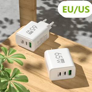 Ue US Plug Scrubbed Box 1USB + 2PD Cargador de teléfono móvil 65W Adaptador de corriente 5v2a Cabezal de carga rápida Puertos múltiples PD Tipo <span class=keywords><strong>C</strong></span> Cargador - Product Image 3
