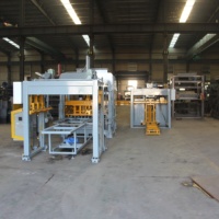 Machine à briques hydrauliques QT8-15 pour la production de pavés en béton