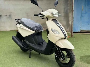 Scooter à essence <span class=keywords><strong>Yamaha</strong></span> <span class=keywords><strong>JOG</strong></span>-i 125 125cc, puissance élevée et accélération fluide, idéal pour les trajets quotidiens et les balades de loisirs - Product Image 1
