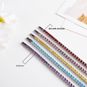 กำไลข้อมือเทนนิสทรงสี่เหลี่ยมผืนผ้าประดับคริสตัลเพทายสีเขียวขนาดใหญ่ สไตล์เรียบง่ายสำหรับผู้หญิง ยี่ห้อ Aixue เหมาะสำหรับงานแต่งงาน ของขวัญสำหรับเพื่อนเจ้าสาว ตัวเรือนเงินโรเดียมประดับแบบกรงเล็บ - Product Image 5