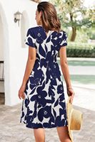 Gaun Mini A-Line Anti-statis Model Empire Waist Kasual Musim Panas untuk Wanita dengan Kerah V, Lengan Pendek, Saku, dan Motif Bunga