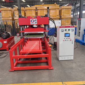 Presse à carreaux en caoutchouc 1300 1200mm <span class=keywords><strong>Tapis</strong></span> en caoutchouc <span class=keywords><strong>Tapis</strong></span> Carrelage de sol Machines de fabrication à partir de déchets de pneus Poudre de caoutchouc - Product Image 2