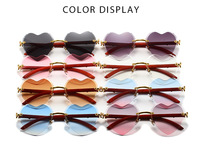 Lunettes de soleil tendance en forme de cœur pour femmes avec protection UV400, lunettes de luxe de haute qualité, logo personnalisé, vente en gros pour 2026