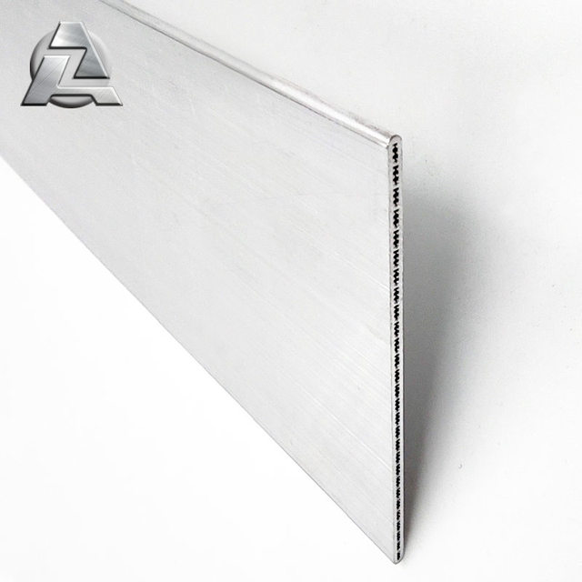 Metal Aluminum Alloy Flat Micro Channel Radiator Heatsink Microchannel Tube Heat Sink Extrusion Profile