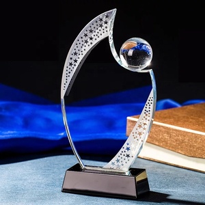Onore del regalo di nozze cristallino Costomerized di affari per il trofeo della palla da calcio del picco bianco dei <span class=keywords><strong>bambini</strong></span> - Product Image 3