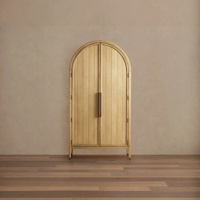 Armoire de chambre de luxe en chêne Sovereign Modern American Heritage, à 2 portes cintrées cannelées, ensemble de placard pour vêtements