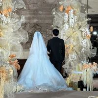 Fleurs de scène de mariage personnalisées de grande taille faites à la main, ensemble de pétales de fleurs en soie organza de luxe pour la décoration de fenêtre de mariage