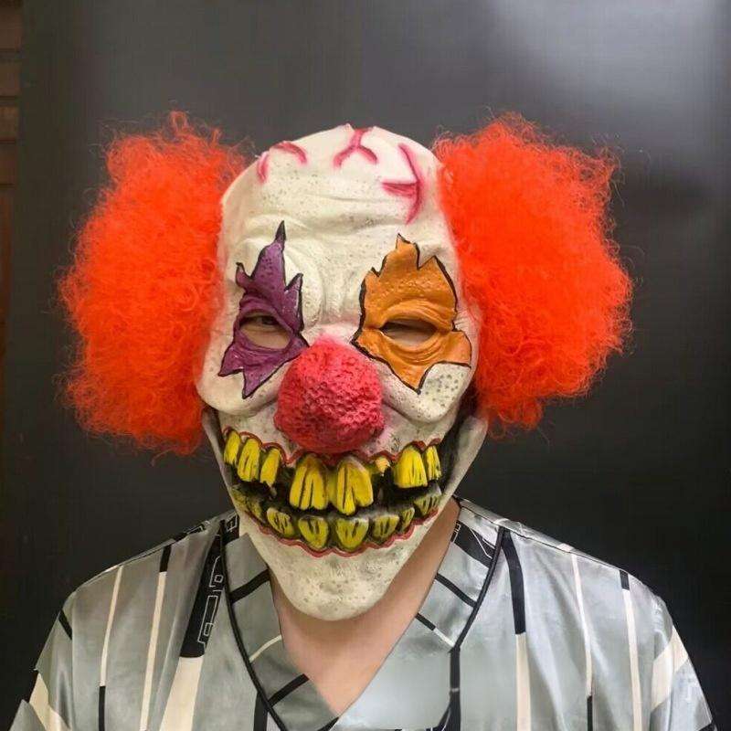 Red-haired maple leaf clown