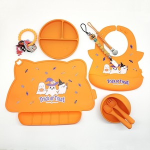 Ensemble d'alimentation pour bébé <span class=keywords><strong>en</strong></span> <span class=keywords><strong>silicone</strong></span> Halloween, bavoir imperméable, set de table anti-graisse, assiette <span class=keywords><strong>à</strong></span> ventouse, vaisselle pour enfants personnalisable - Product Image 4
