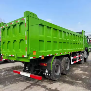 Sinotruk Howo 30000 litres camion de réservoir de carburant d'huile nouveau matériel Transmission manuelle 6x4 Shandong capacité de charge 31-40T GVW 30T - Product Image 4