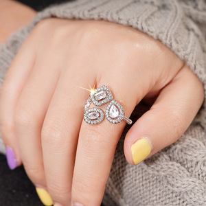 Anello Geometrico Regolabile a Goccia Quadrata per Donne, Elegante Gioiello da Dito alla Moda - Product Image 2