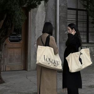 Custom Logo for Gift and <b>Storage</b> Pack in Bulk Large Capacity Cotton Canvas Tote Shopping Bag Light <b>Weight</b> and Reusable - Product Image 3