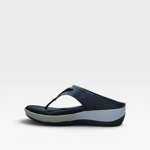 Title: Womens Flat Toe Ring Sandals Open Toe Soft Comfort Slip On <b>Slippers</b> Casual <b>Summer</b> Beach Footwear for Daily Outdoor Wear - Product Image 4