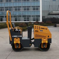 Compacteur vibrant léger à double tambour XMR110 de China Road Machinery avec une charge linéaire statique de 57N/cm à vendre