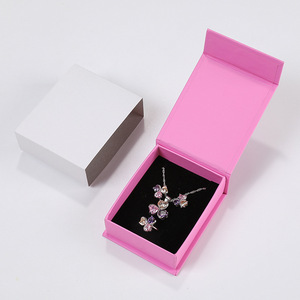 Beauty Pink White Unique Design Magnet Jewelry <b>Box</b> Set Custom Magnetic <b>Black</b> Gift Closure Folding <b>Box</b> for Packiging Jewelry - Product Image 4