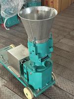 Machine à granulés d'aliments pour animaux FPM 230 avec certificat CE, moulin à granulés pour aliments pour animaux, machine à granulés pour aliments pour poulets, porcs et bétail