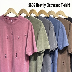 เสื้อยืดคอตตอน 100% หนัก 260 กรัม สไตล์วินเทจ ย้อมสีแบบแอซิดวอช ขาดๆ แบบโอเวอร์ไซส์ สตรีทแวร์ สำหรับผู้ชาย รุ่น TKAN6-610 - Product Image 1