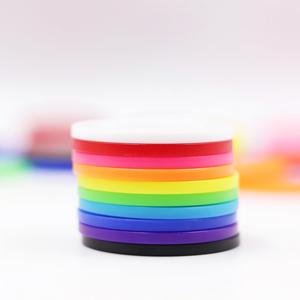 Jetons de poker vierges personnalisables avec logo, en plastique composite, pour la vente en gros à prix abordable, idéaux pour les événements promotionnels et les cadeaux. - Product Image 4