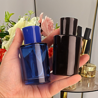 Flacon pulvérisateur d'huile de parfum de haute qualité, 100 pièces, mat, à vis, épais, 50 ml, noir, bleu, transparent, en verre, avec impression d'écran, pompe pulvérisateur