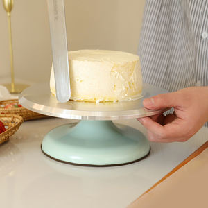 Tocadiscos de decoración multifunción soporte de pastel giratorio antiadherente plato giratorio de pastel de aluminio - Product Image 1