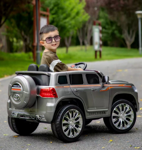 12 voltios 4WD 2 plazas eléctrico Ride-On para camión <span class=keywords><strong>Mack</strong></span> para niños alimentado por batería Big Boy <span class=keywords><strong>juguete</strong></span> de Control remoto al por mayor de plástico - Product Image 4