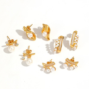 Nouvelle Arrivée Tendance : Boucles d'Oreilles Clous Géométriques Irrégulières en Acier Inoxydable Plaqué Or 18K avec Perles et Zircons – Idéal Cadeau Bijou - Product Image 6