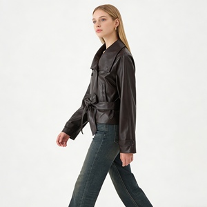 Gabardina Corta de Mujer de Piel Sintética PU - Estilo Cruzado con Cinturón a la Moda - Product Image 2