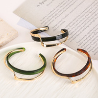 Brazalete Geométrico de Acrílico Chapado en Oro, Pulsera Abierta de Latón con Resina Acética Irregular para Mujer