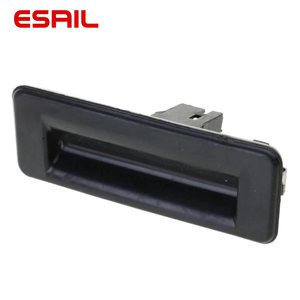 Poignée de coffre arrière avec lampe 5E0827566 5E0-827-566 pour <span class=keywords><strong>Skoda</strong></span> <span class=keywords><strong>Fabia</strong></span> - Product Image 4