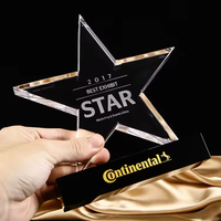Vente chaude trophée en cristal transparent colonne d'étoile à cinq branches créative pour Souvenir de remise des diplômes conception nouvelle et unique