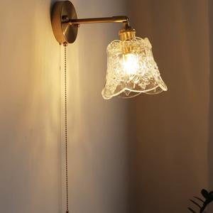 Applique murale japonaise rétro en laiton et verre avec interrupteur à cordon pour chambre à coucher, chevet, salle de bain, dressing, éclairage mural de fond - Product Image 3