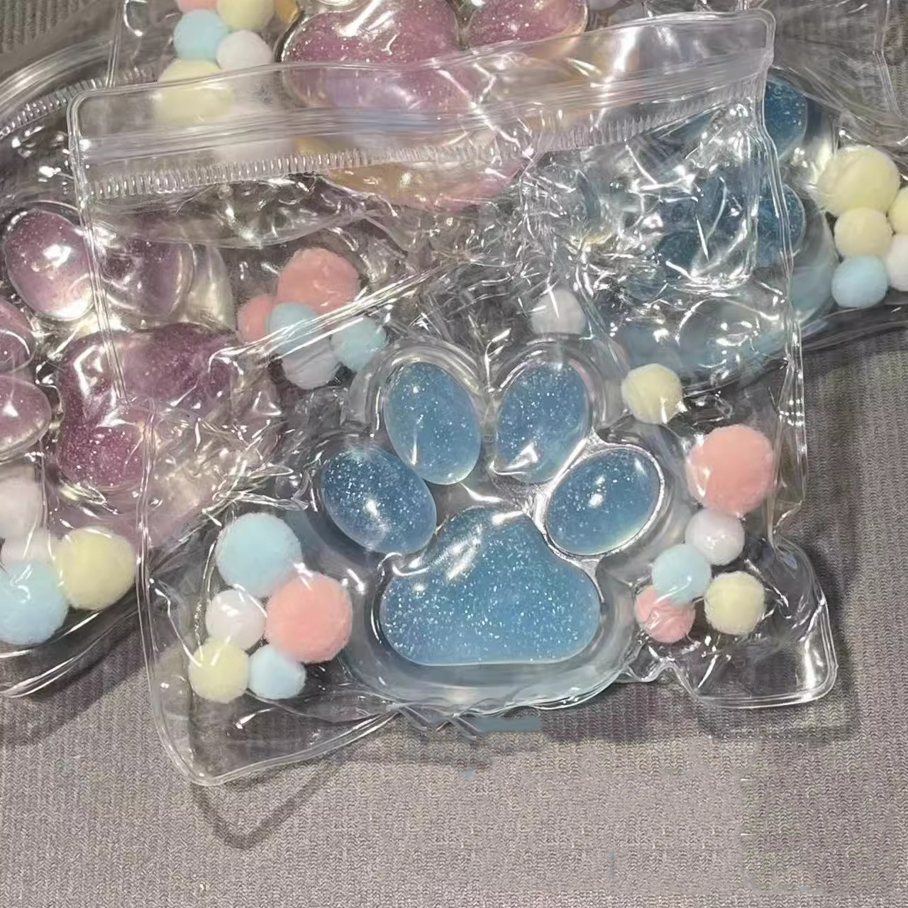 20673-สกุชชี่รูปอุ้งเท้าแมวคริสตัลสีฟ้าประกาย