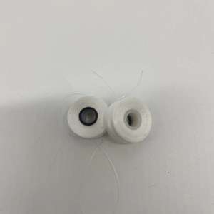 70D/2 75D/2 L weißer Polyester-Magnetkern vorgewickelte Bobinen-Faden magnetischer Bobinen-Faden - Product Image 5