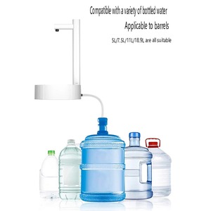 Dispensador de Agua Eléctrico Portátil de Escritorio, Bomba Recargable para Botellas de Galón, Dispensador Automático de Agua Potable y Jugos - Product Image 3