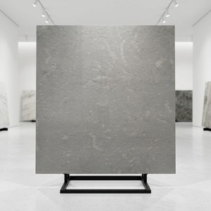 Dalle de pierre calcaire <span class=keywords><strong>gris</strong></span> fossile, pierre naturelle italienne, <span class=keywords><strong>gris</strong></span> <span class=keywords><strong>taupe</strong></span>, veinée, finition polie, pour comptoir, revêtement mural, sol - Product Image 1
