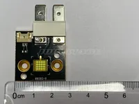 Puce de lumière de scène professionnelle 90W 7500-8000K LED blanche froide haute puissance pour lumière principale mobile et lampe DJ pour scène et performance