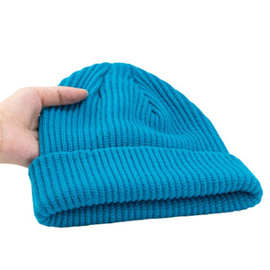 Gorro de Punto Acrílico de Invierno Cálido de Color Sólido con Logotipo Personalizado a <span class=keywords><strong>Precio</strong></span> de Fábrica - Product Image 5