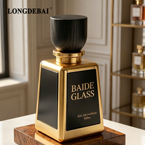 Nueva llegada: Botella de perfume cuadrada vintage vacía de 30ml, 50ml, 100ml, con borde dorado y tapa de madera. - Product Image 2