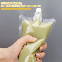 Pochettes à bec verseur portables en gros pour boissons de voyage, emballage plastique transparent, sachets refermables pour jus et liquides