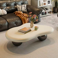 Table basse en bois durable, style nordique moderne minimaliste, luxueuse, mini, unique, élégante, éco-responsable, couleur crème, mobilier de salon nuage blanc