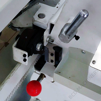 Machine à coudre les bords de matelas avec point de chaînette TYPICAL/Singer 300U pour épaisseurs de 50 à 400 mm 35-55 °   Tête de couture