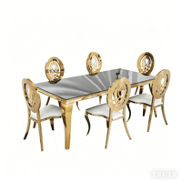 Table de salle à manger extérieure moderne, structure en acier inoxydable doré, plateau en verre trempé, mobilier de banquet pour mariages et événements hôteliers