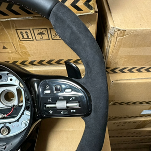 Volant de voiture en Alcantara pour Mercedes-Benz AMG W205 W213 W222 W212 W211C253 <span class=keywords><strong>GLE</strong></span> W166 W167 W292 GLA B GLB <span class=keywords><strong>GLE</strong></span> C117 C118 <span class=keywords><strong>C63s</strong></span> - Product Image 4