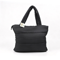 Sac fourre-tout décontracté en nylon grande capacité pour femme avec logo personnalisé, sac à bandoulière rembourré doux pour étudiants, mode et trajets quotidiens