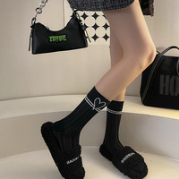 Chaussettes de mode écologiques personnalisées de haute qualité à séchage rapide avec motif léopard et broderie de logo pour femmes, jeunes et adultes, automne