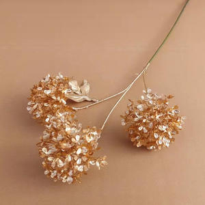 Vente en gros de feuille de ginkgo artificielle feuille d'eucalyptus dorée branche de fleur décorations de gâteau de fête de Noël et du nouvel an - Product Image 4